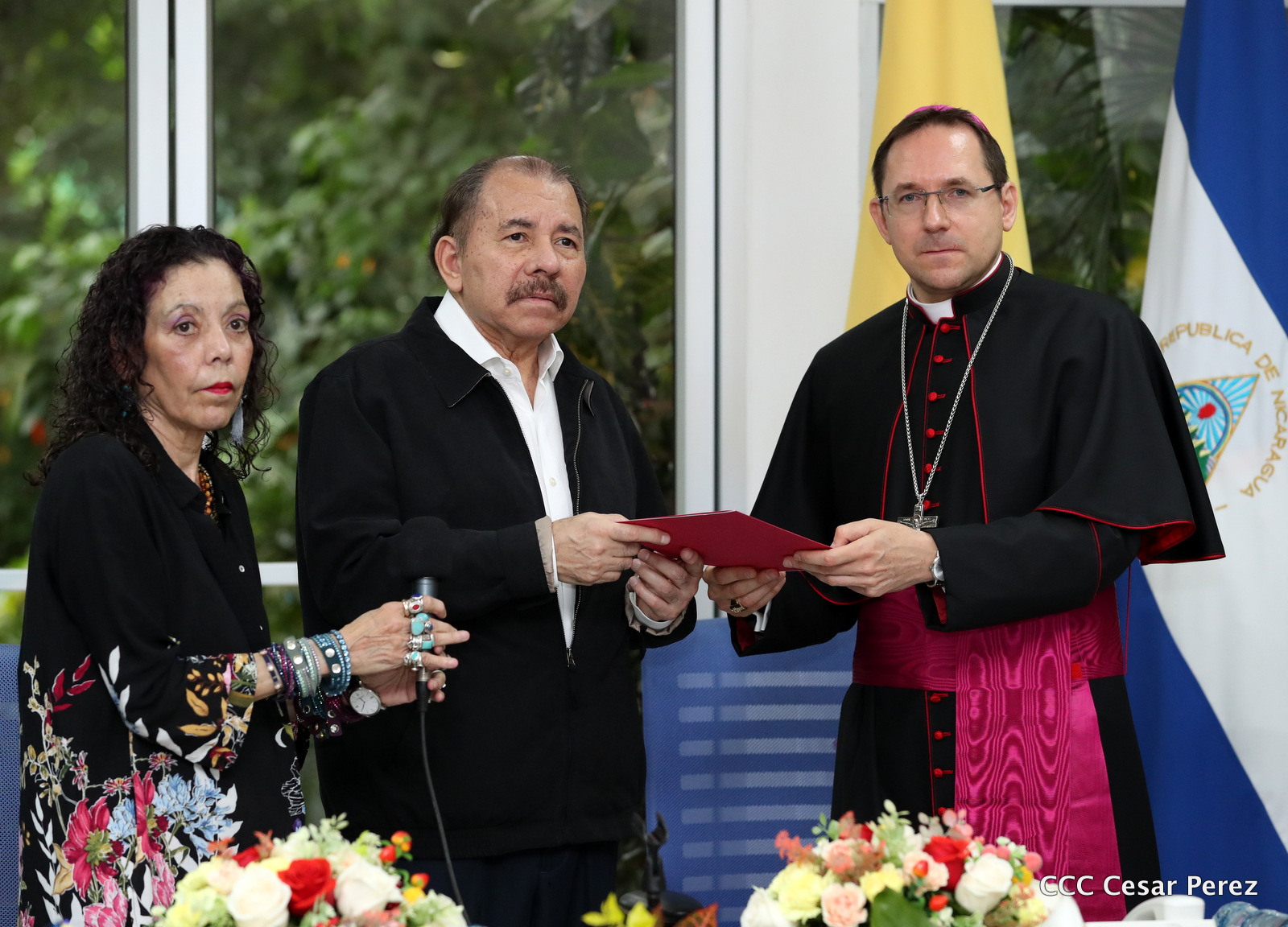 Nuncio1